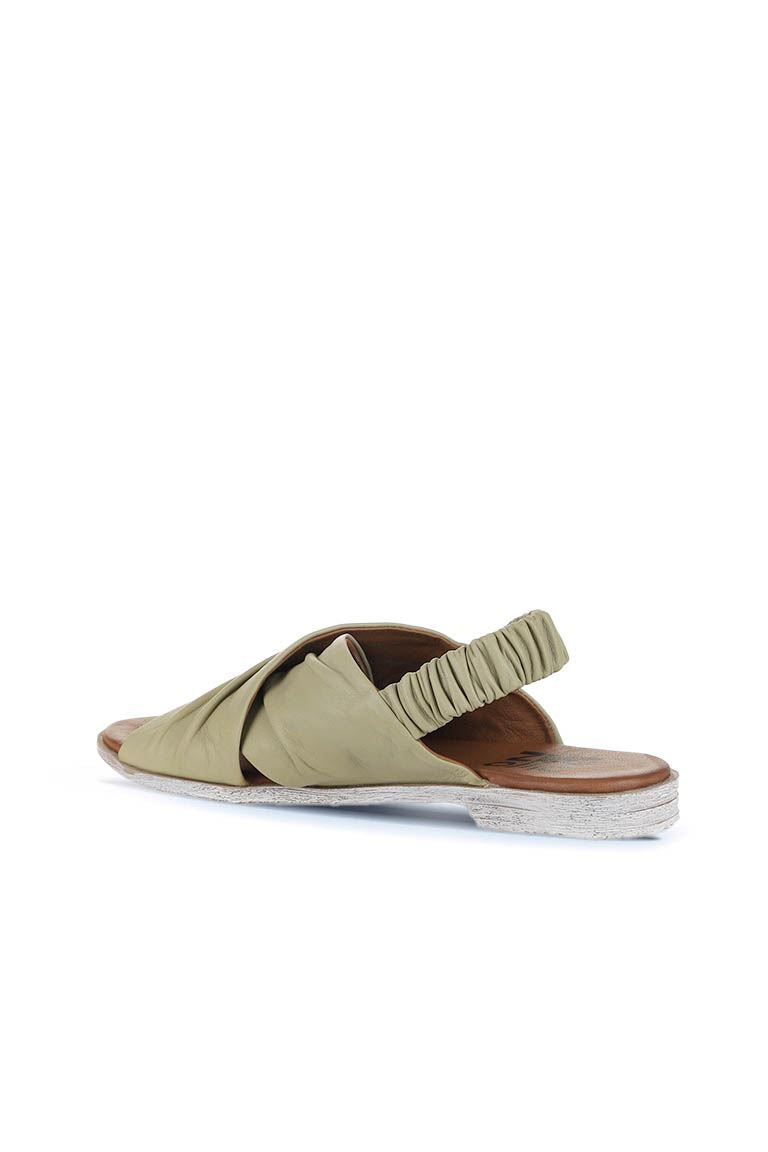 Bueno Women's Leather Flat Sandal