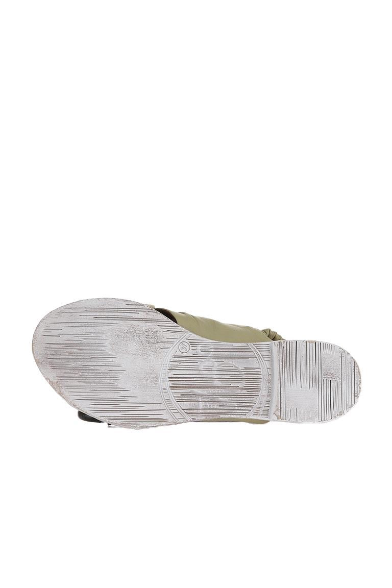 Bueno Women's Leather Flat Sandal