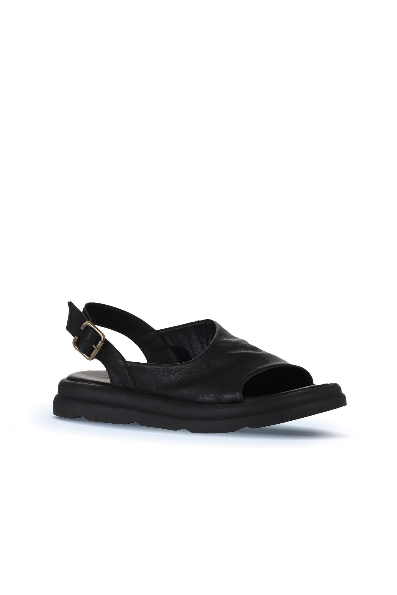 Bueno Women's Leather Flat Sandal
