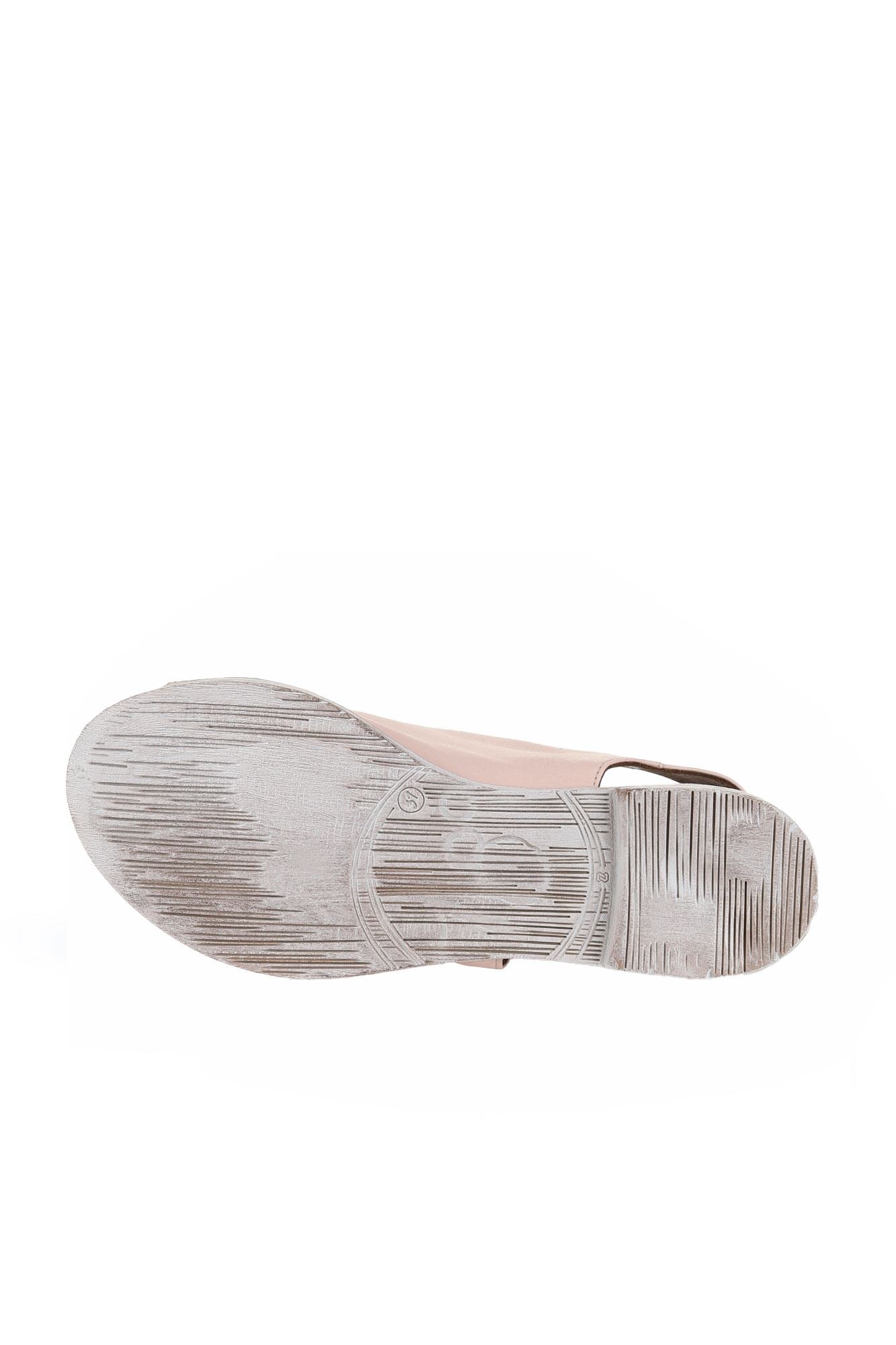 Bueno Women's Leather Flat Sandal