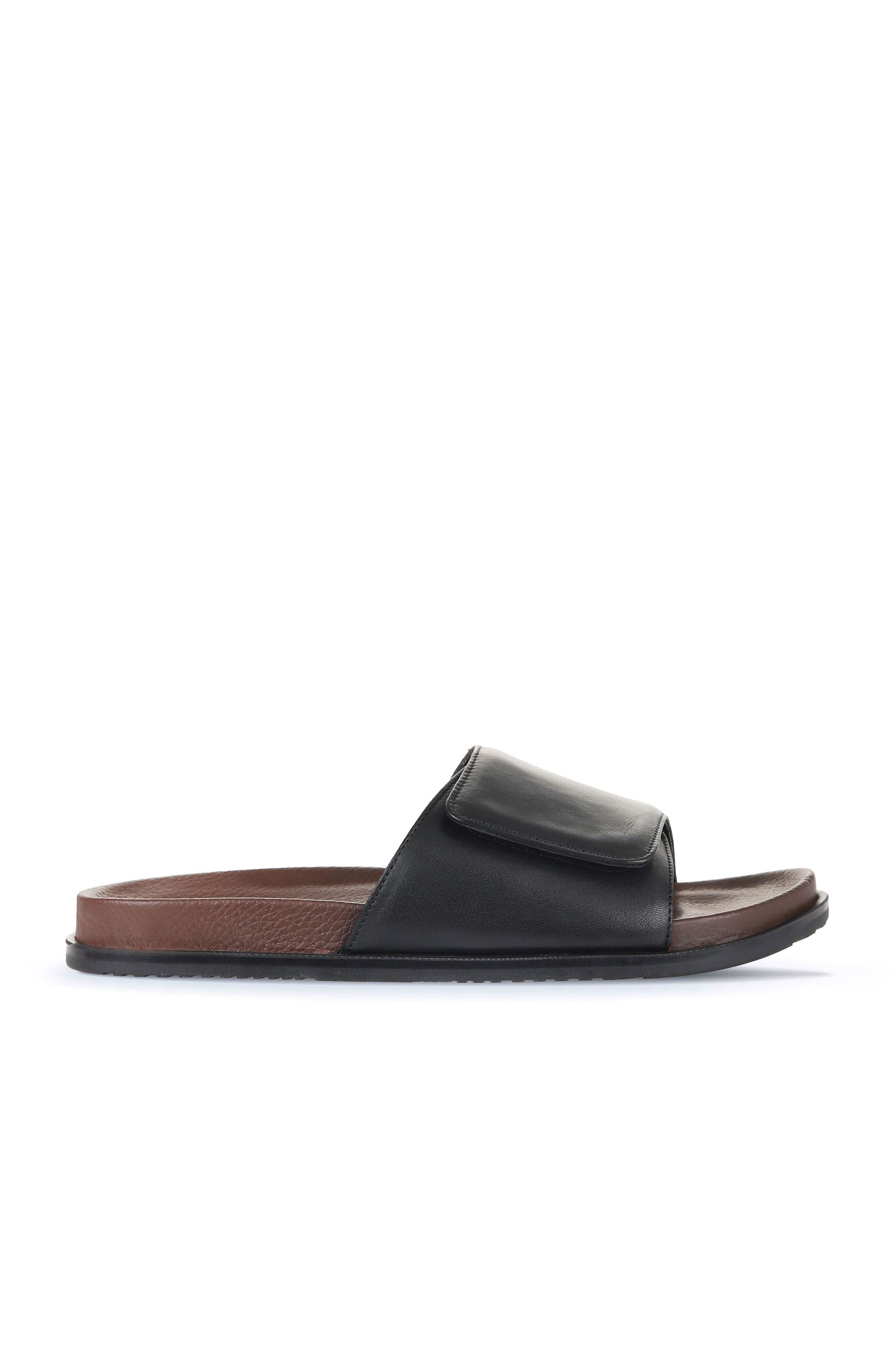 Bueno Men's Leather Flat Slipper