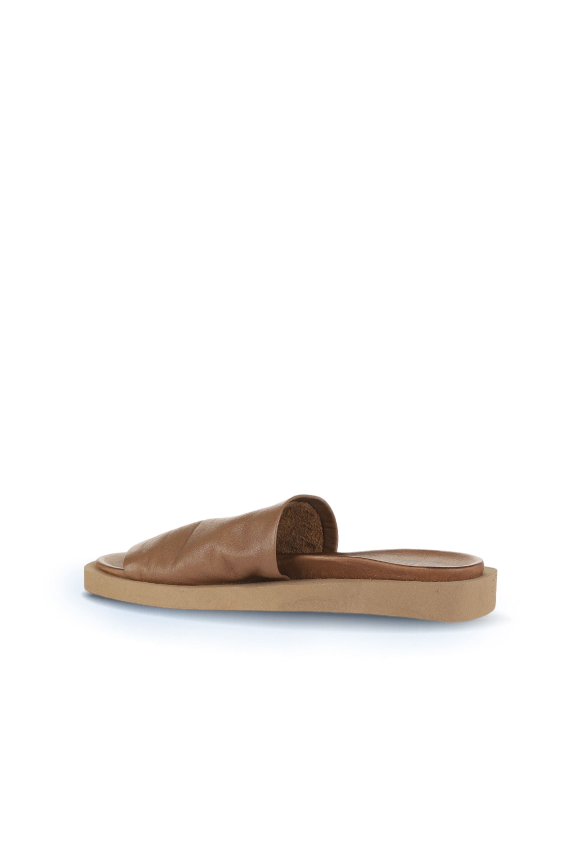 Bueno Women's Leather Flat Slipper