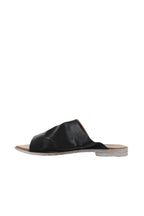 Bueno Women's Leather Flat Slipper