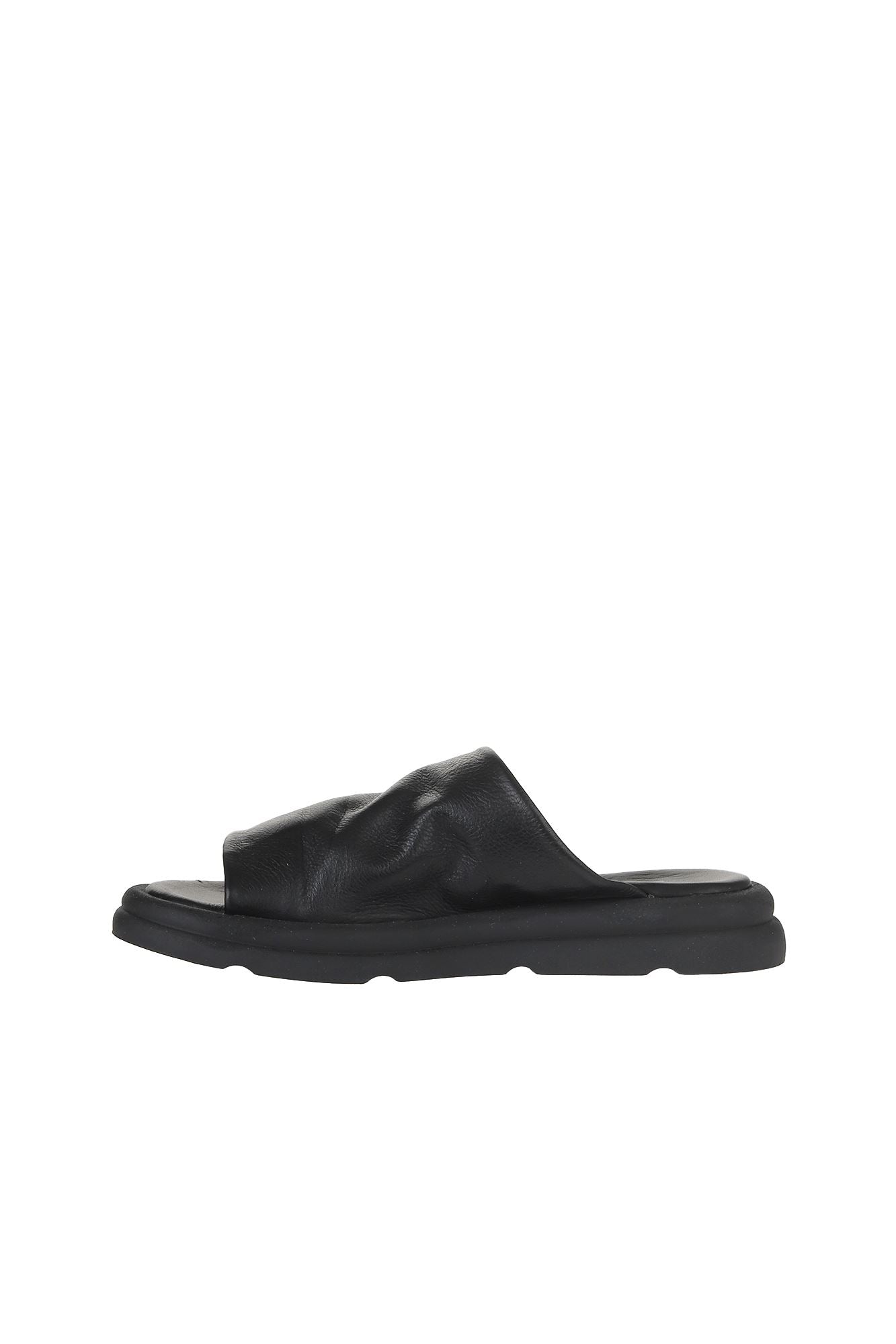 Bueno Women's Leather Flat Slipper