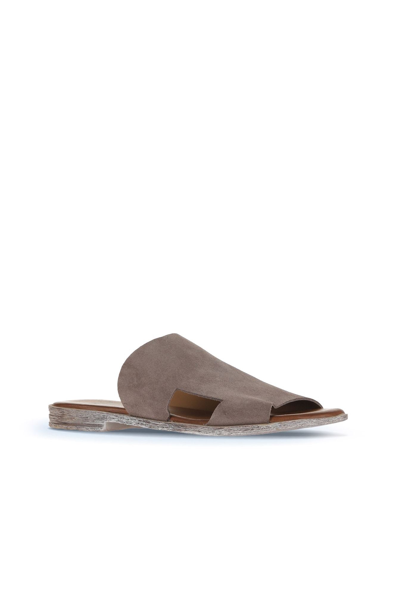 Bueno Women's Leather Flat Slipper