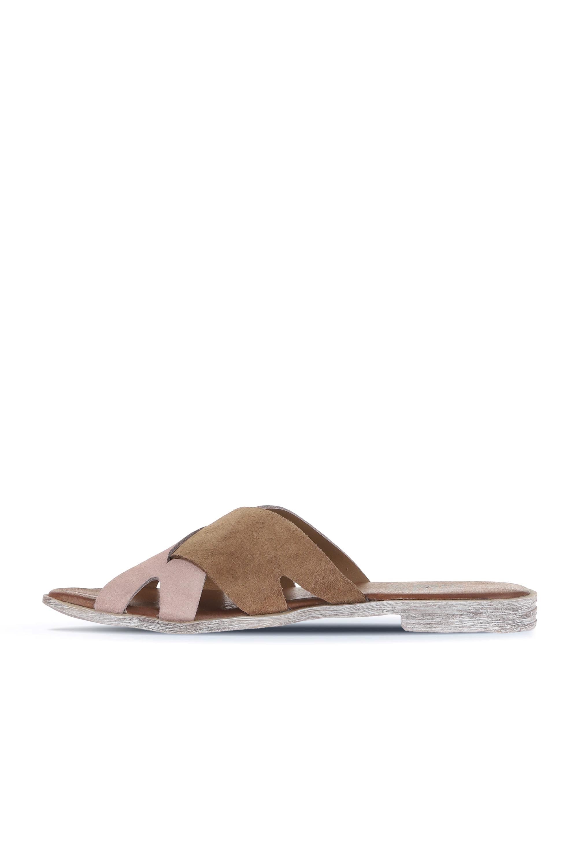 Bueno Women's Leather Flat Slipper
