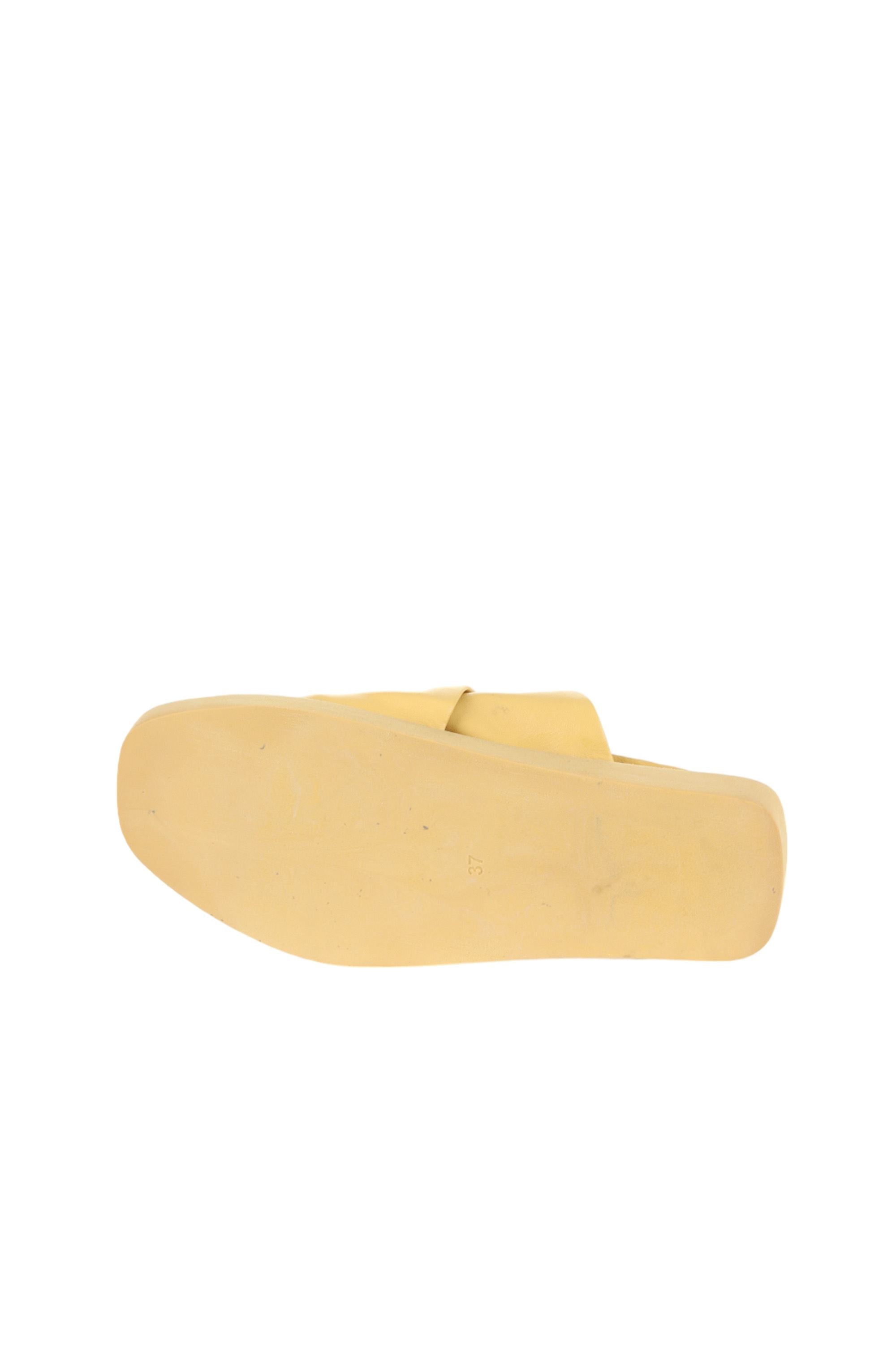 Bueno Women's Leather Flat Slipper