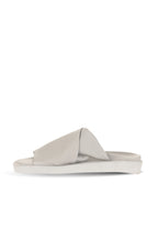 Bueno Women's Leather Flat Slipper