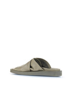 Bueno Women's Leather Flat Slipper