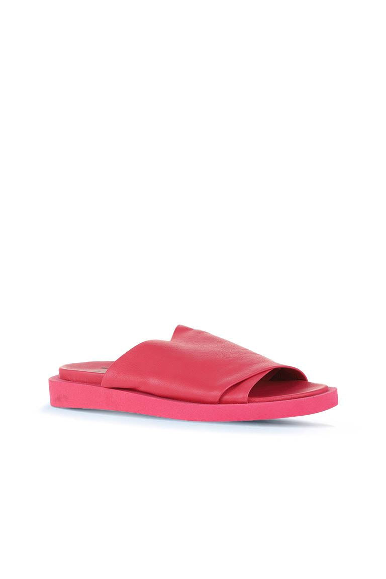 Bueno Women's Leather Flat Slipper