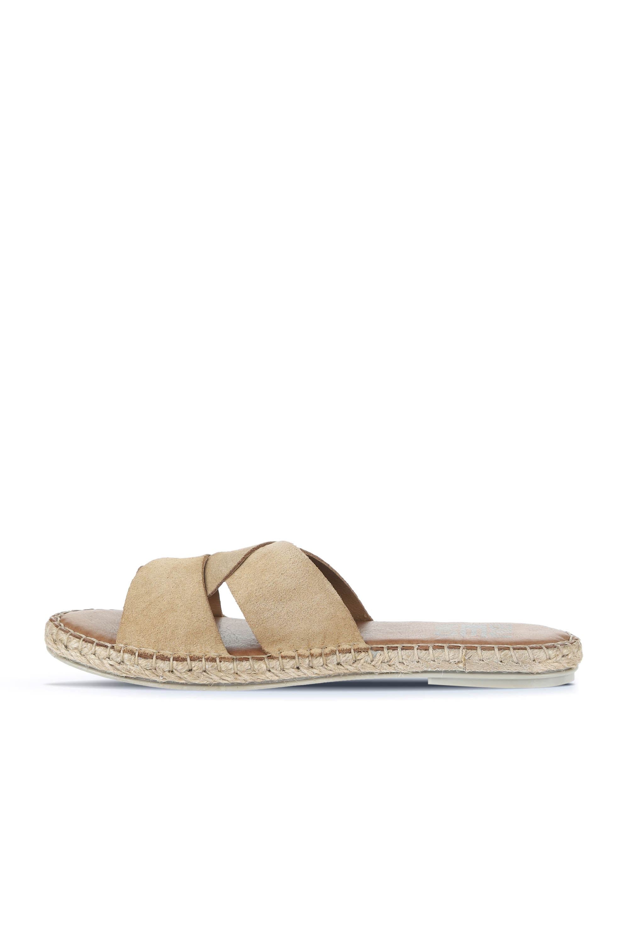 Bueno Women's Leather Flat Slipper
