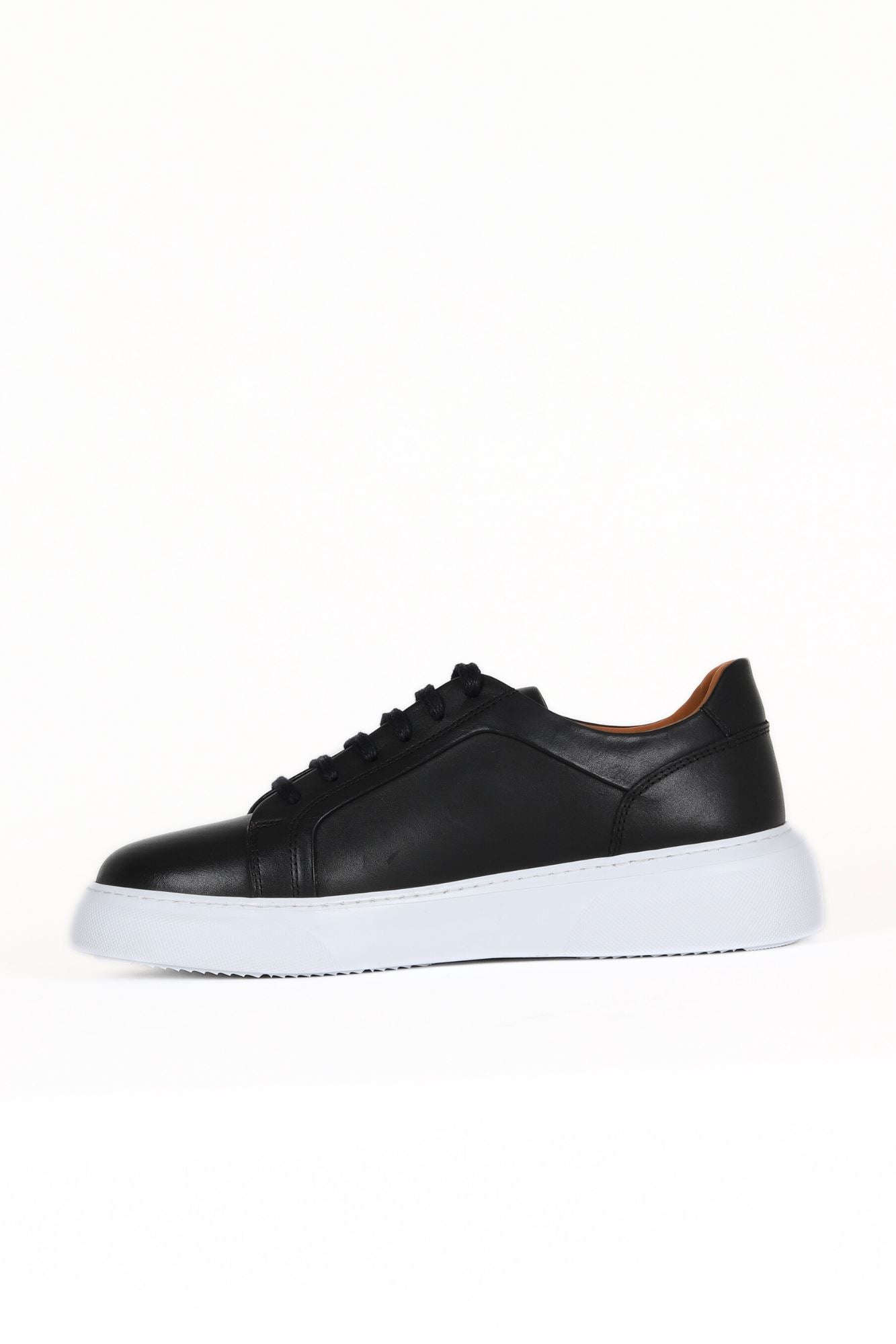 Bueno Men's Leather Sneaker
