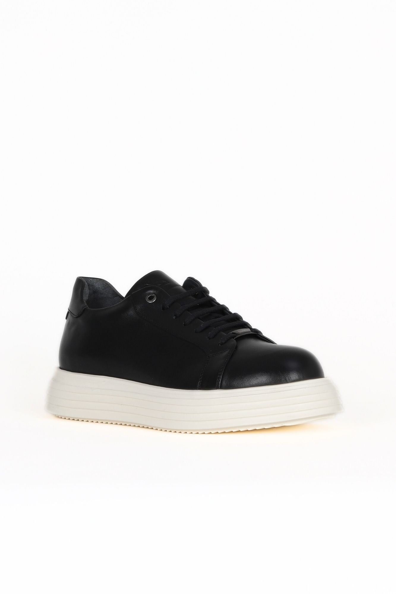 Bueno Men's Leather Sneaker