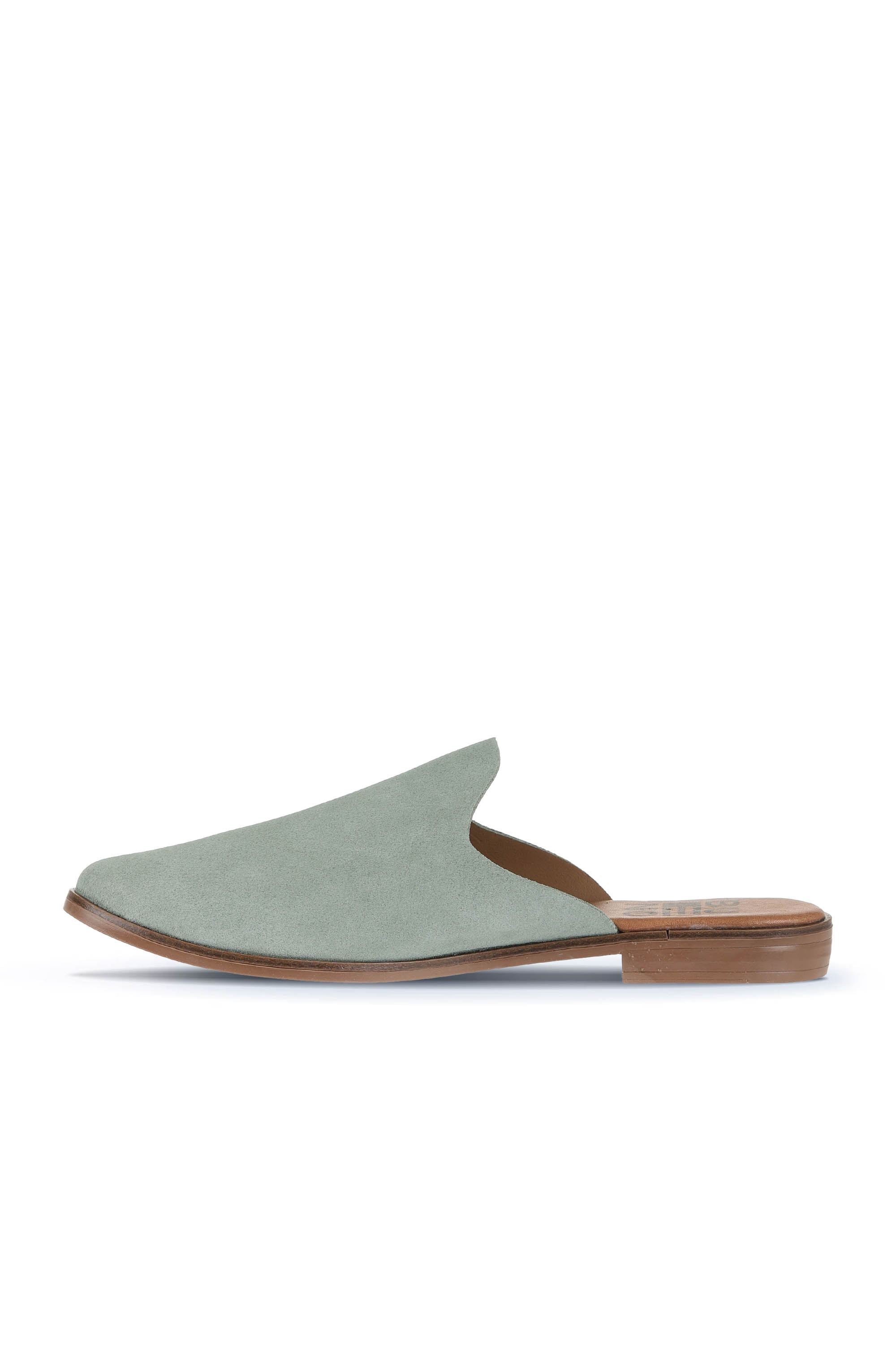 Bueno Women's Leather Flat Slipper