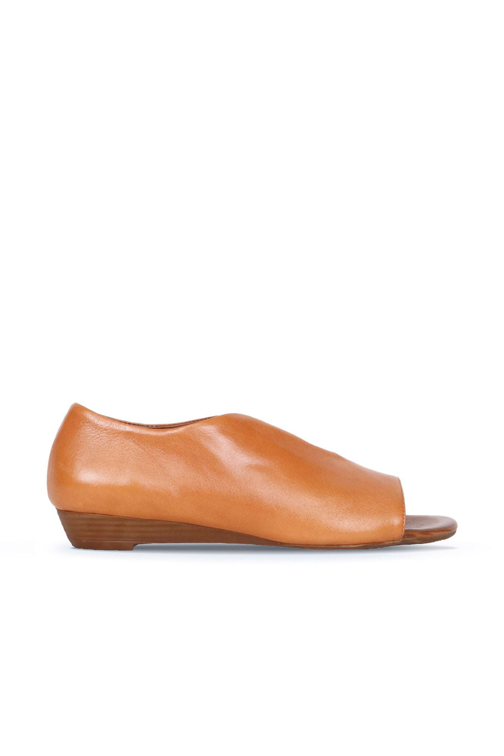 Bueno 's Minimal Slide Sandals in tan