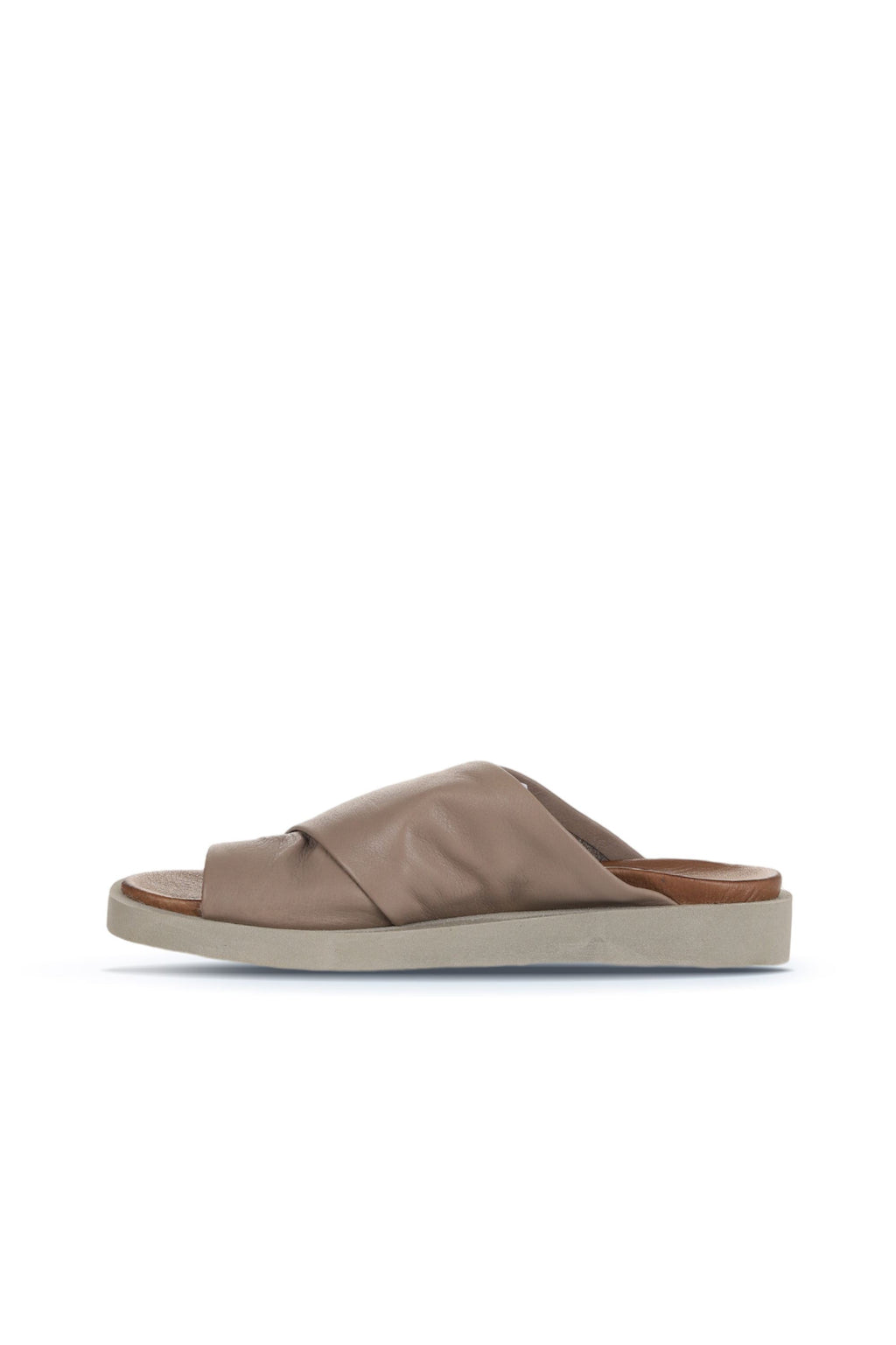 Bueno Women's Leather Flip-Flop Slipper