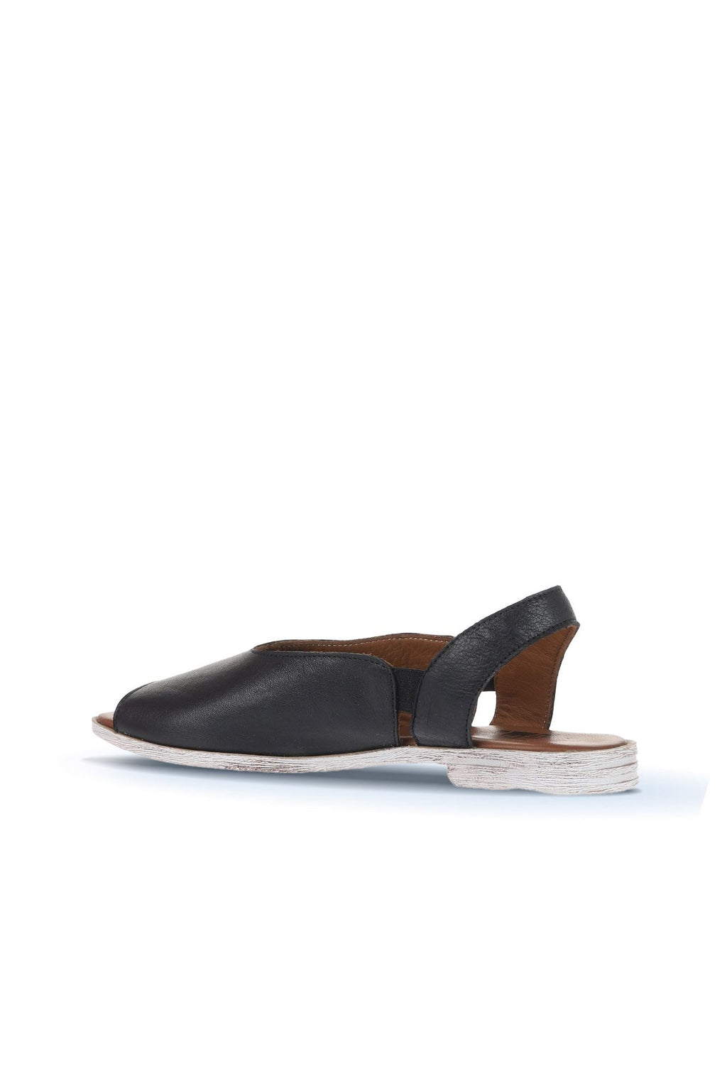 Bueno Women's Leather Flat Sandal