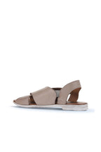 Bueno Women's Leather Flat Sandal