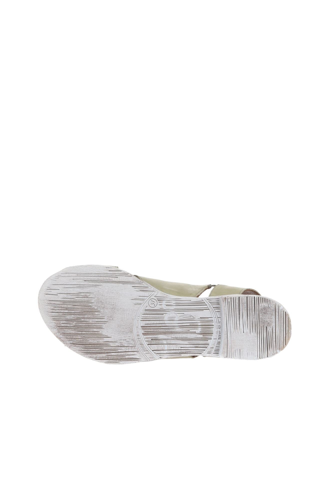 Bueno Women's Leather Flat Sandal