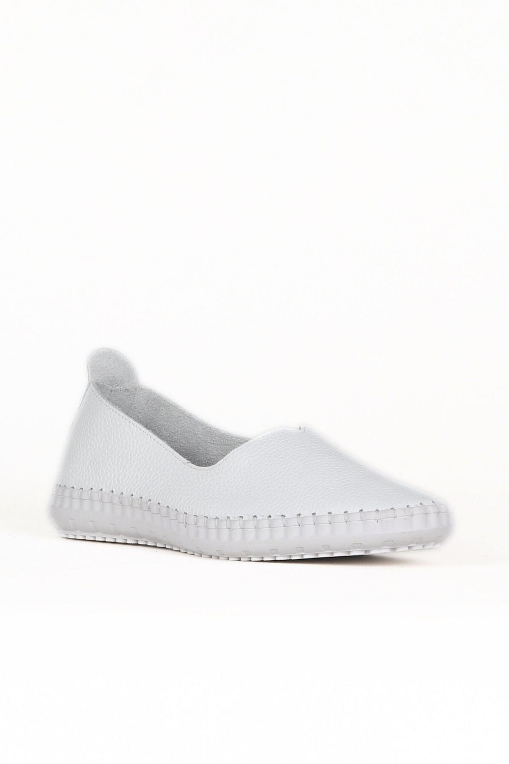 Bueno Women's Leather Ballerina