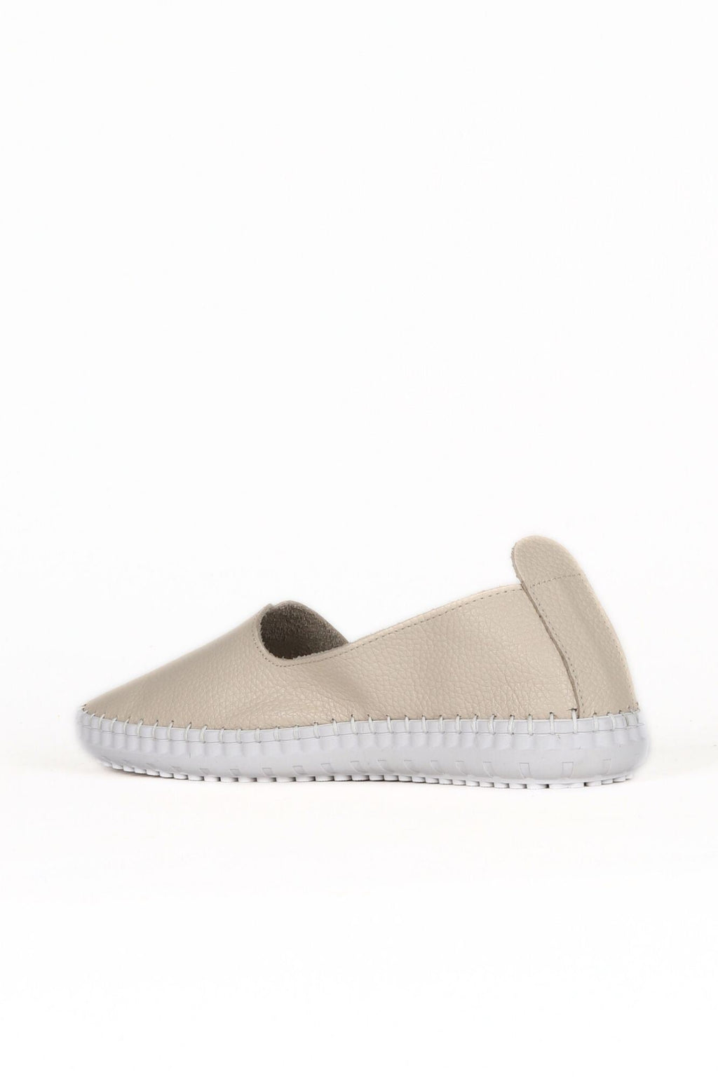 Bueno Women's Leather Ballerina