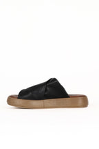 Bueno Women's Leather Flat Slipper