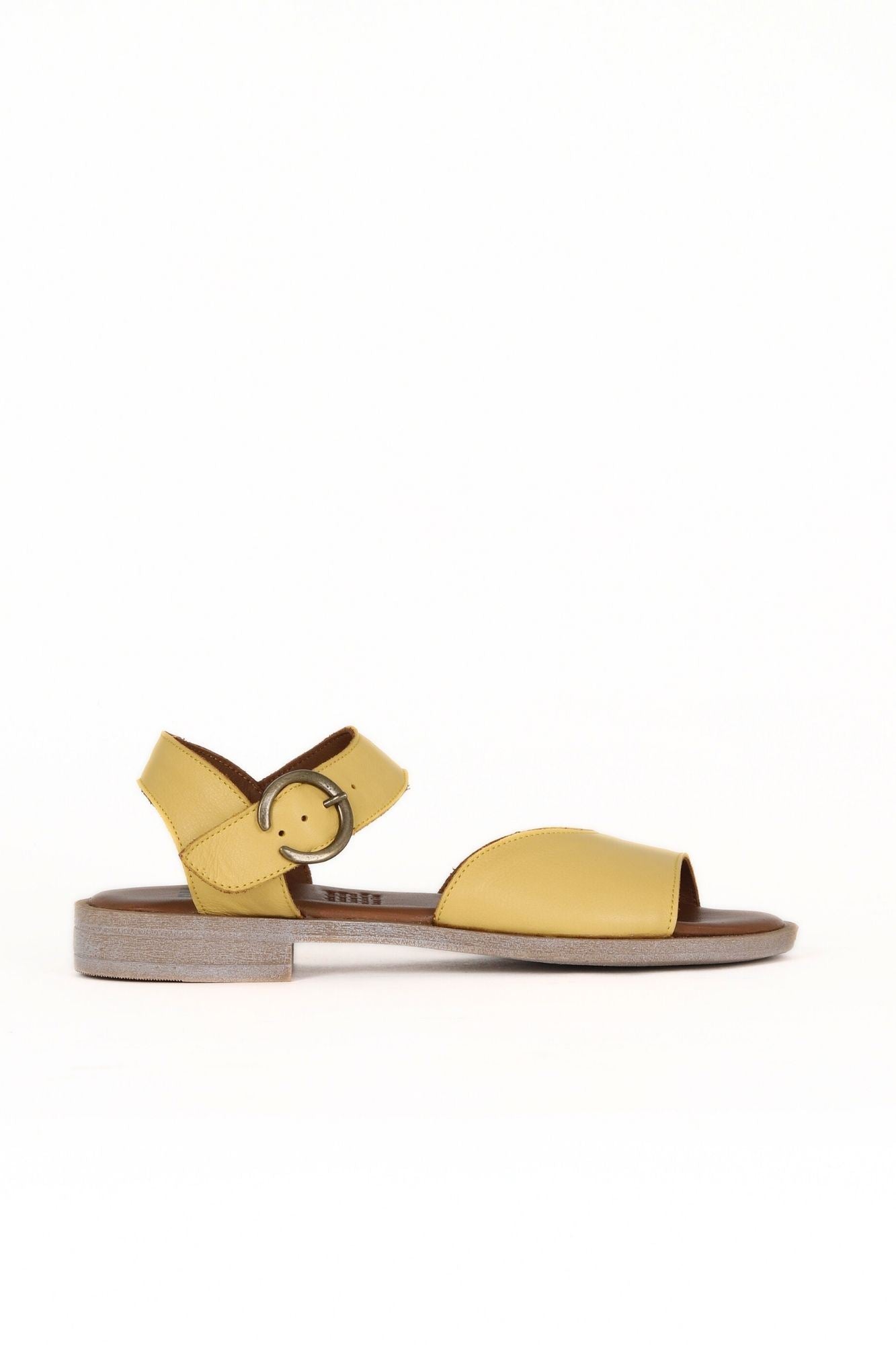 Bueno Women's Leather Flat Sandal