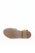 Bueno Women's Leather Flat Sandal