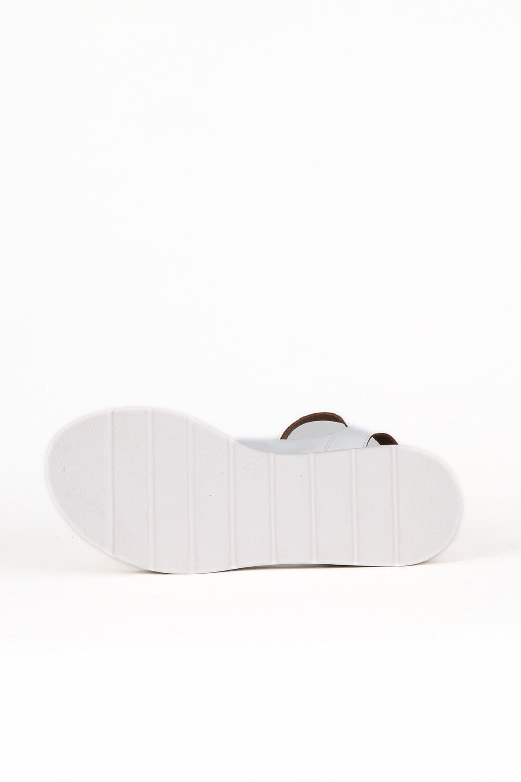 Bueno Women's Leather Flat Sandal