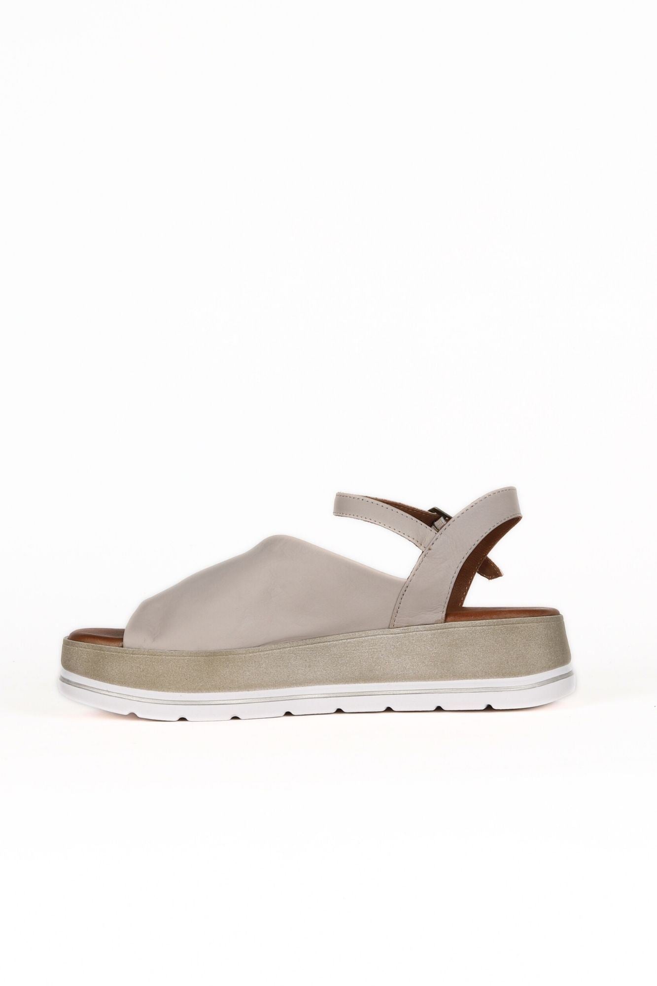 Bueno Women's Leather Flat Sandal