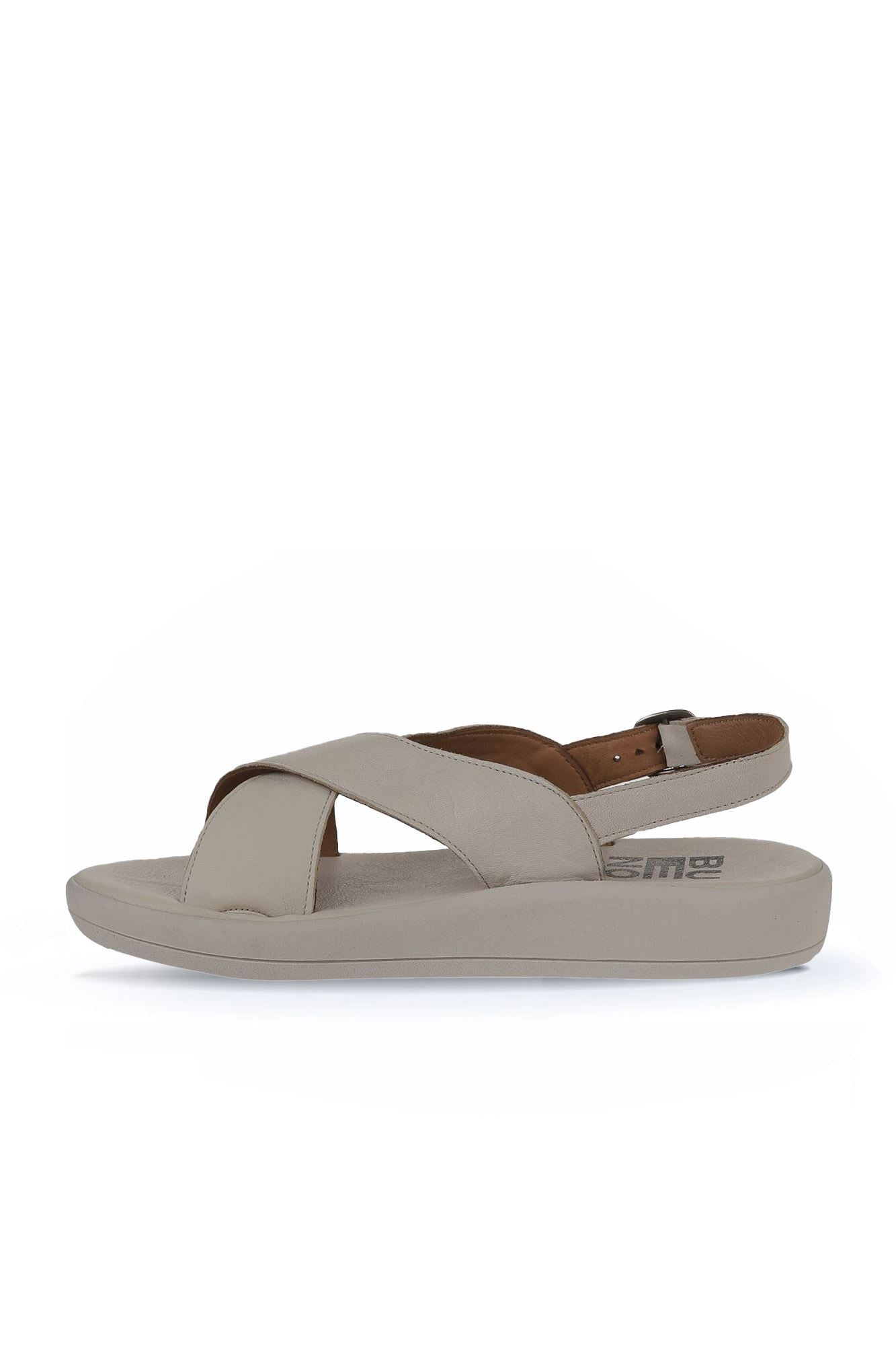 Bueno Women's Leather Flat Sandal