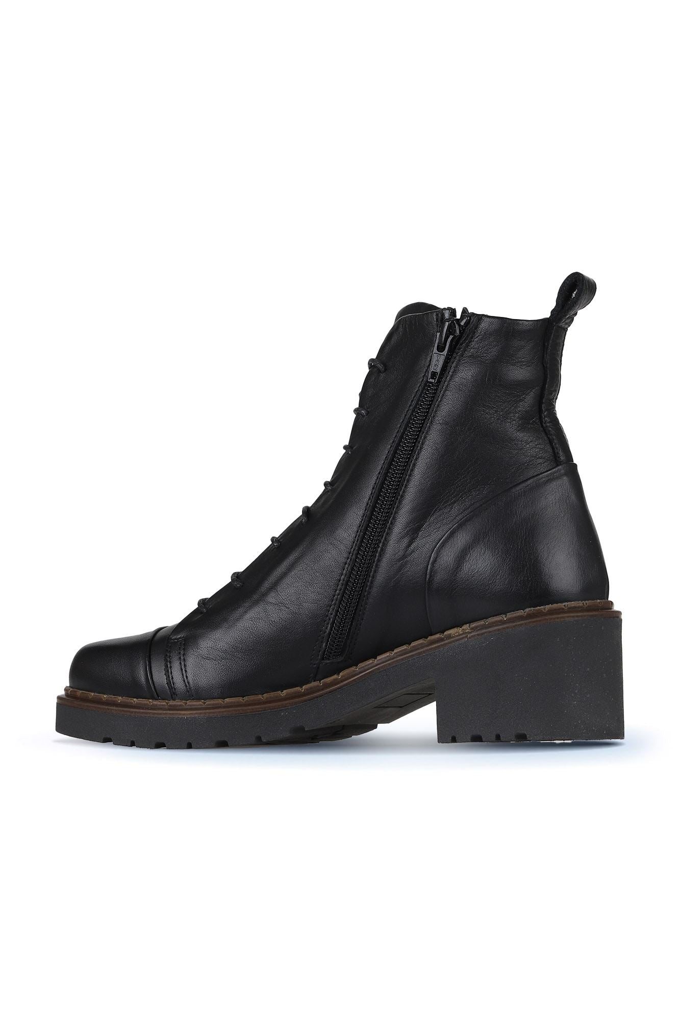 Bueno Women's Leather Heeled Boot