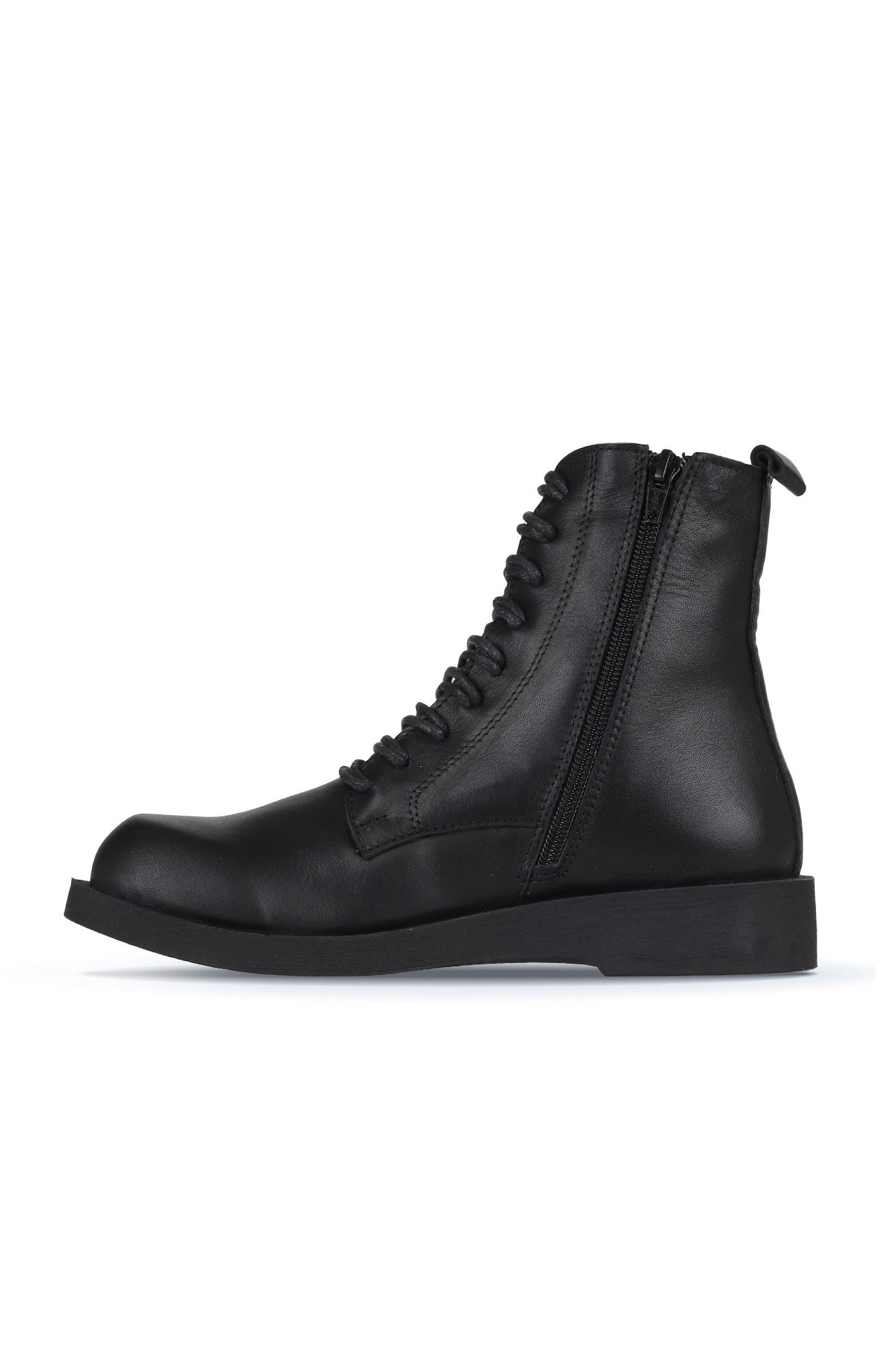 Bueno Women's Leather Flat Boot