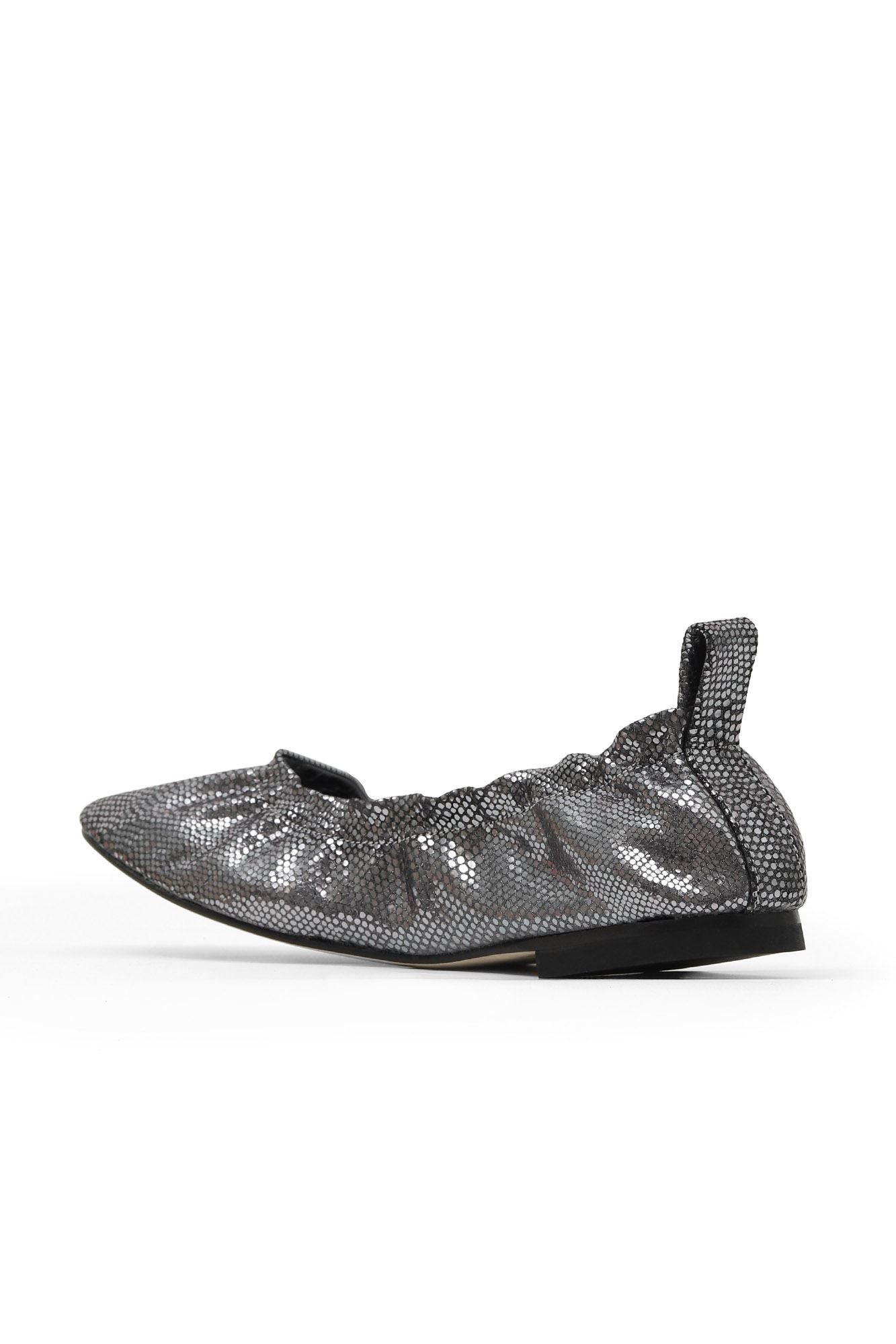 Bueno Women's Leather Ballerina