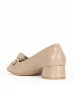 Bueno Women's Leather Low-Heel Shoe