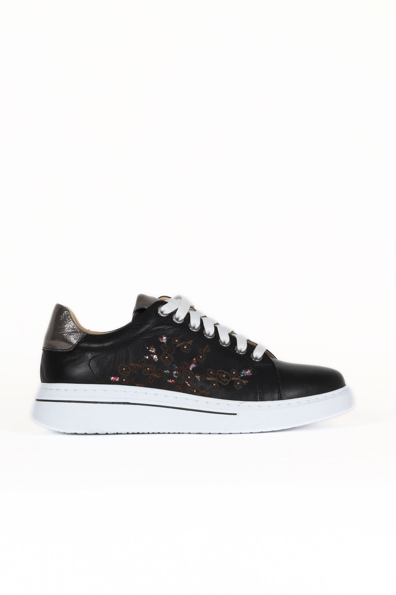 Bueno Women's Leather Sneaker