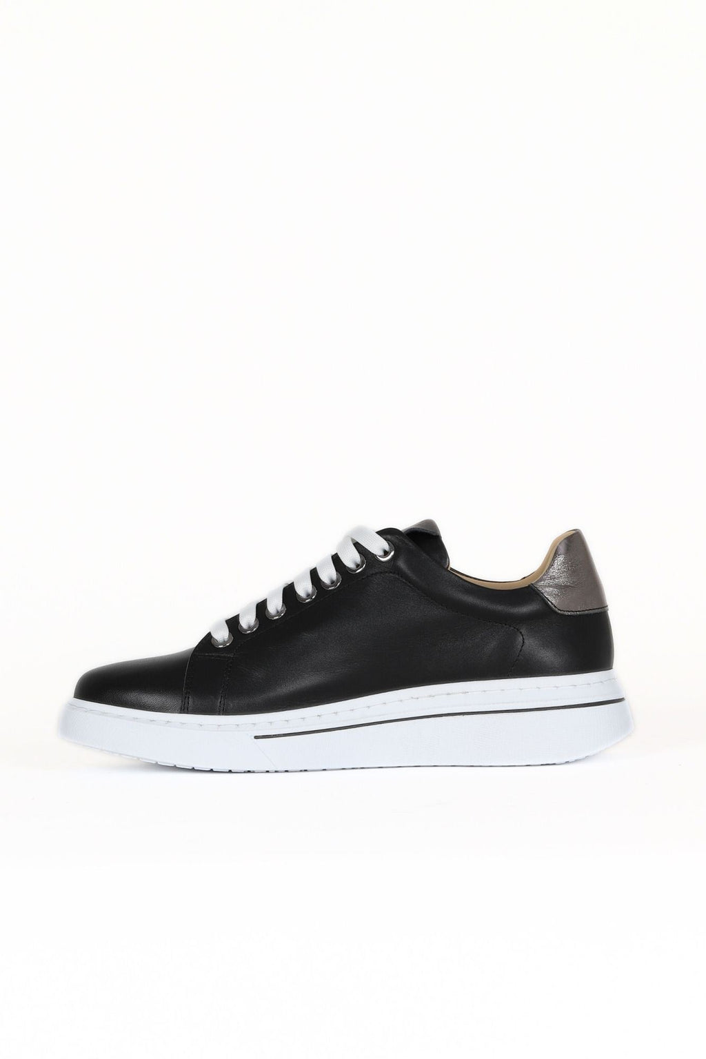 Bueno Women's Leather Sneaker