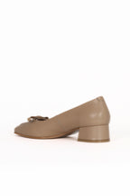 Bueno Women's Leather Low-Heel Shoe