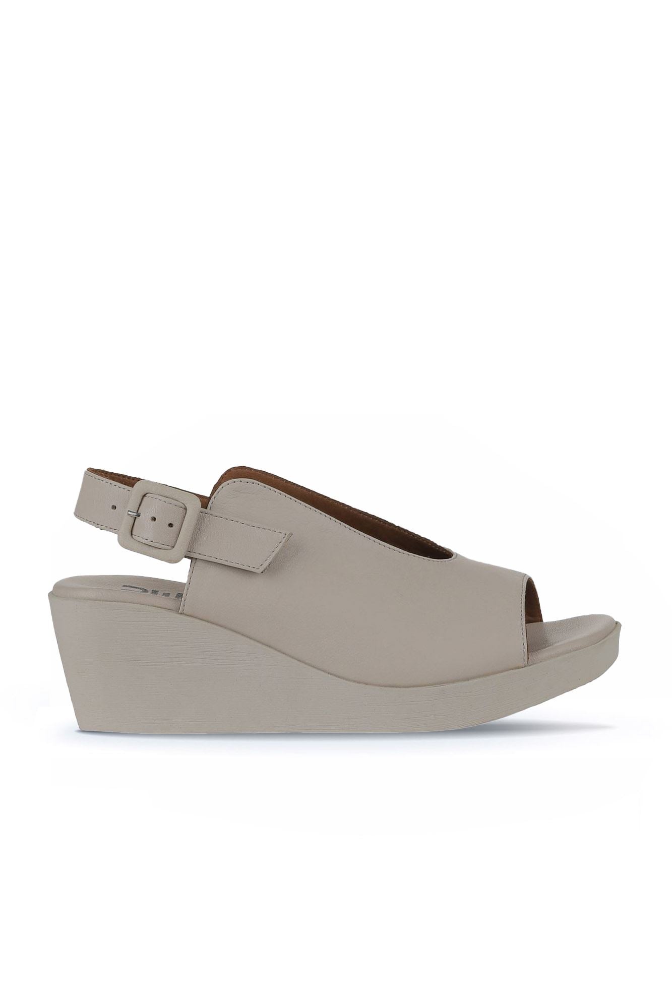 Bueno Women's Leather Wedge Sandal