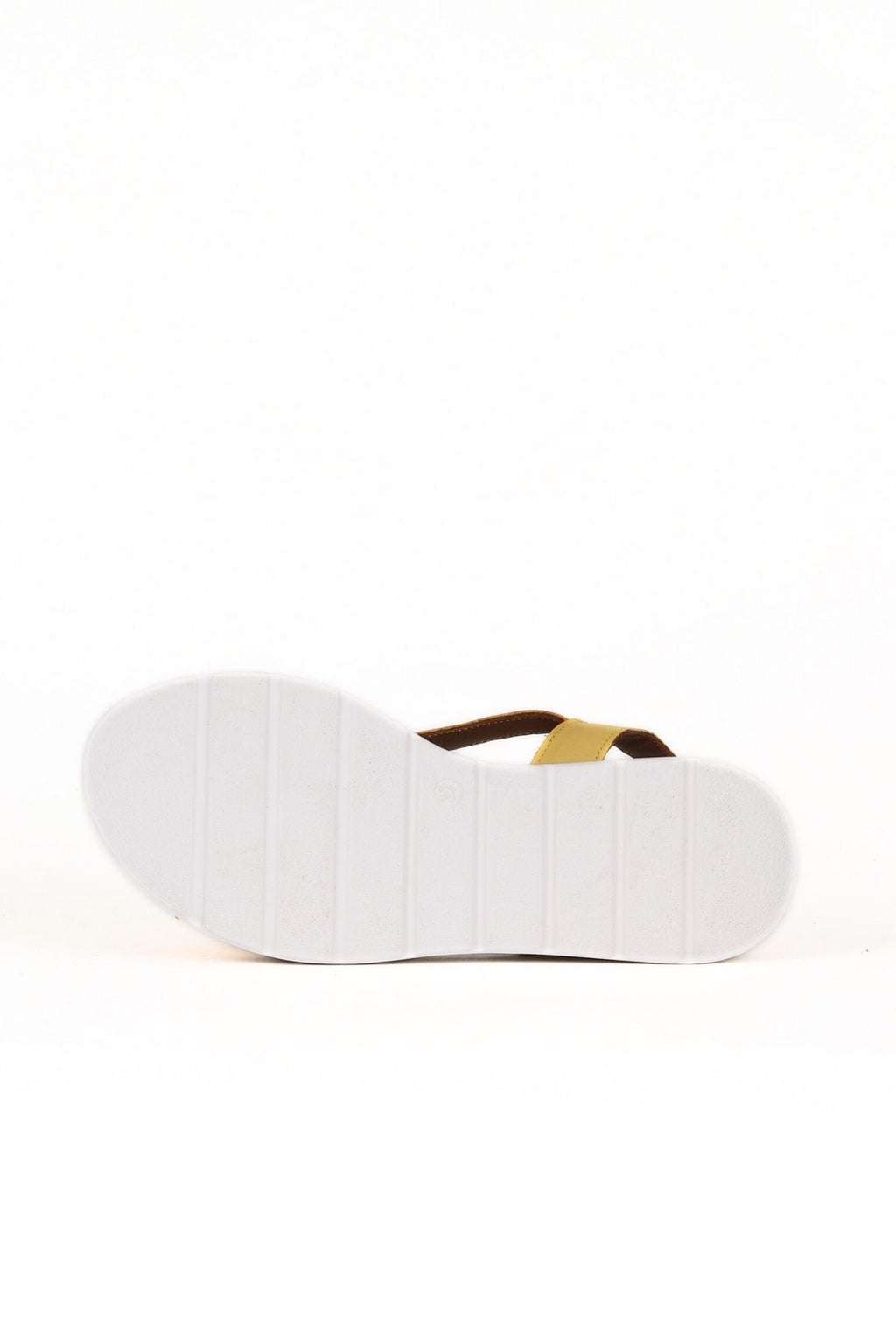 Bueno Women's Leather Flat Sandal