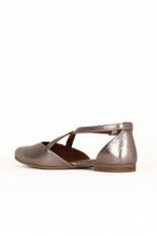 Bueno Women's Leather Ballerina