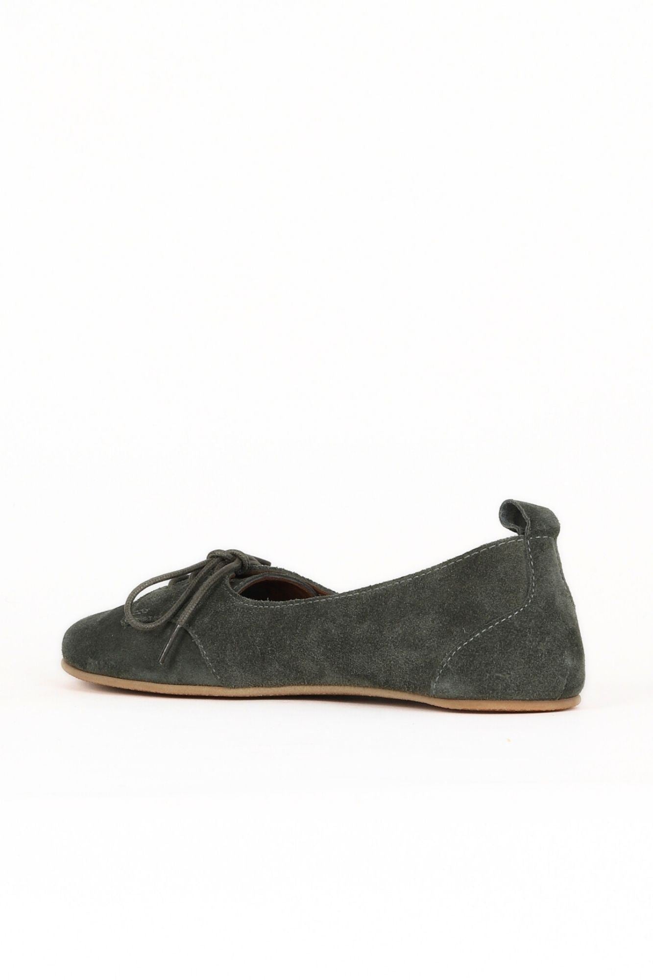 Bueno Women's Leather Ballerina