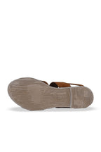 Bueno Women's Leather Flat Sandal