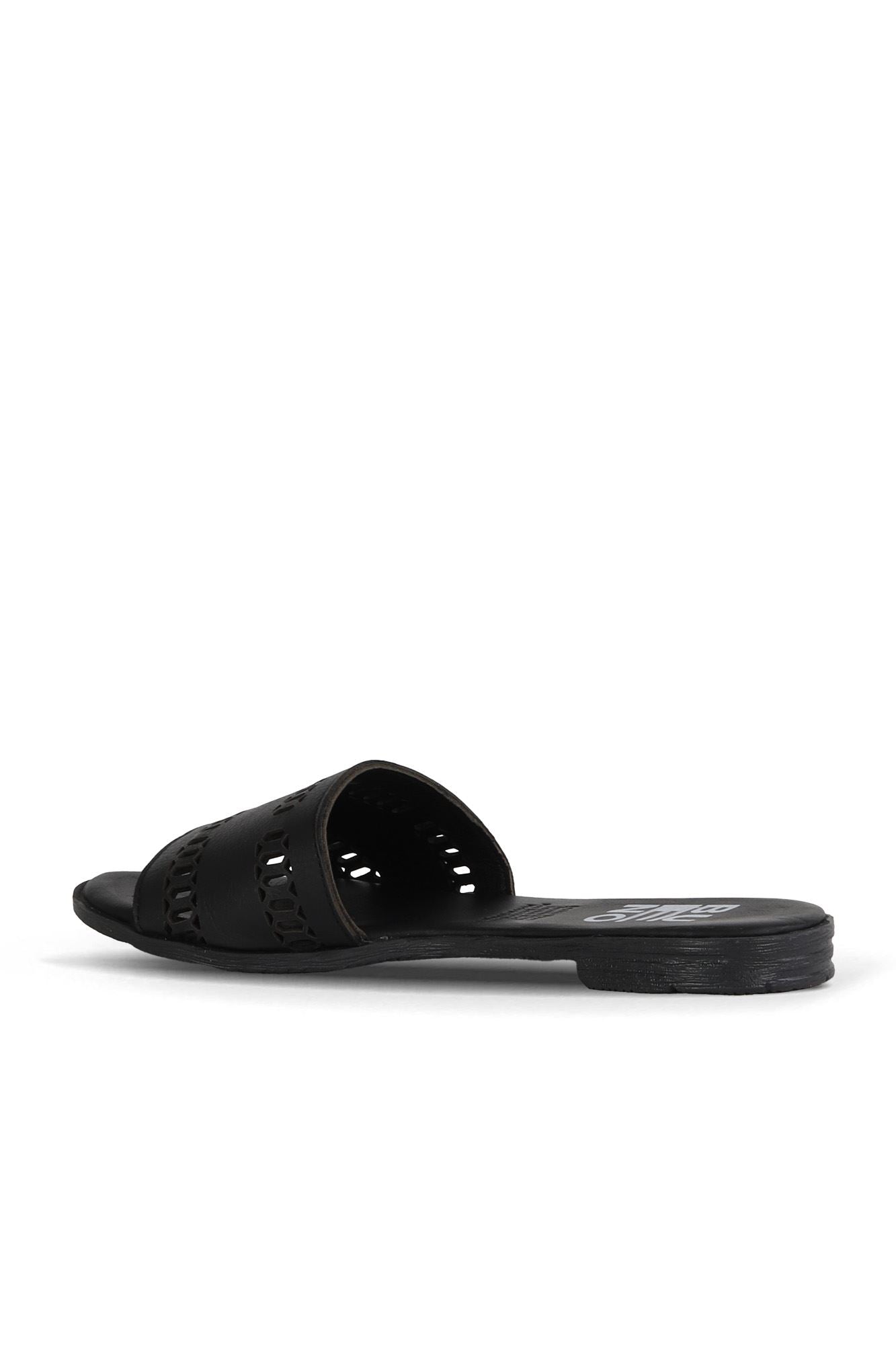 Bueno Women's Leather Flat Slipper