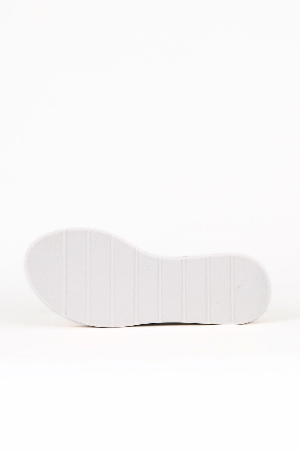 Bueno Women's Leather Flat Sandal