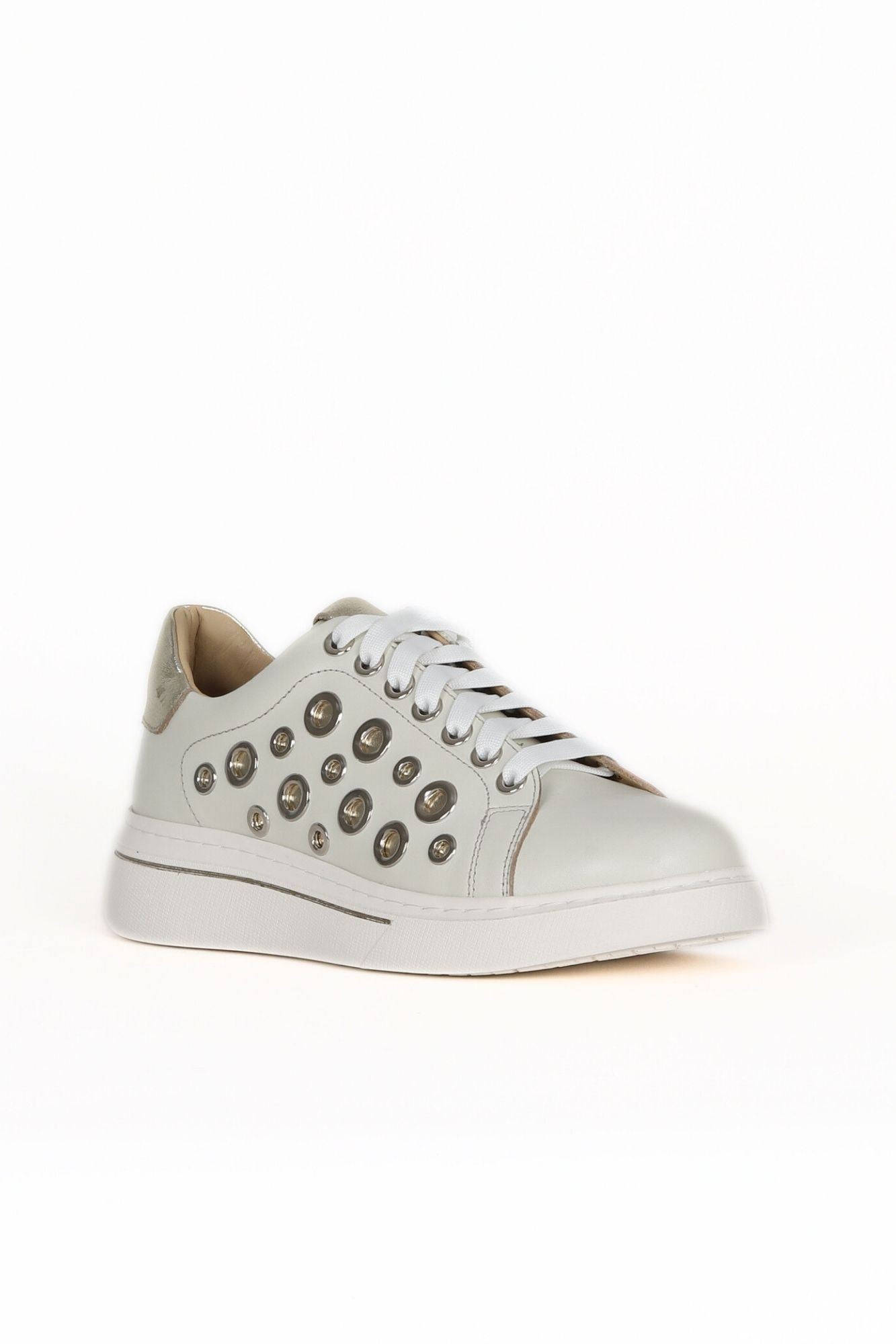 Bueno Women's Leather Sneaker
