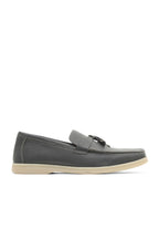 Bueno 's  in yellow suede
