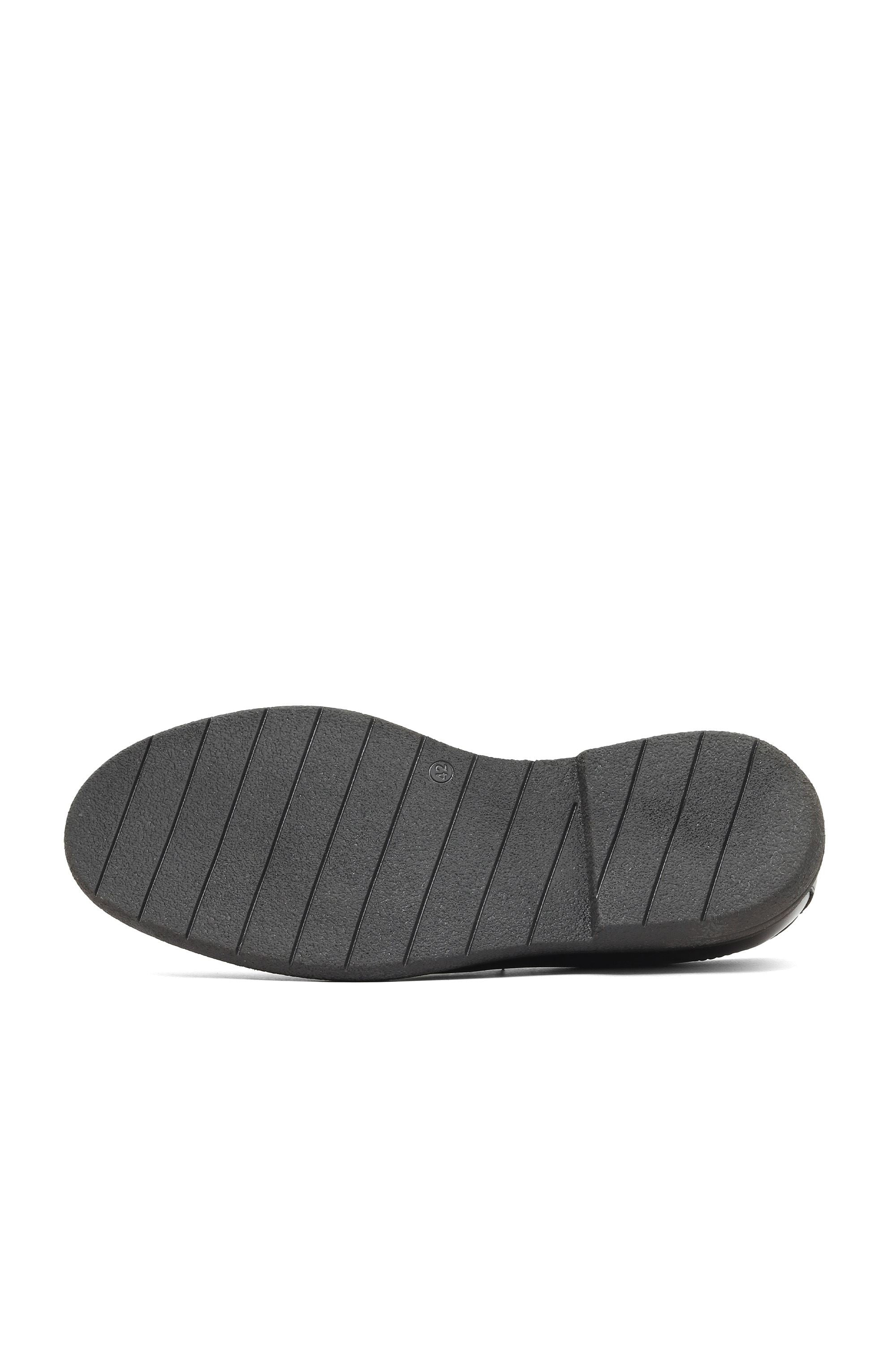 Bueno Men's Leather Classic Shoe