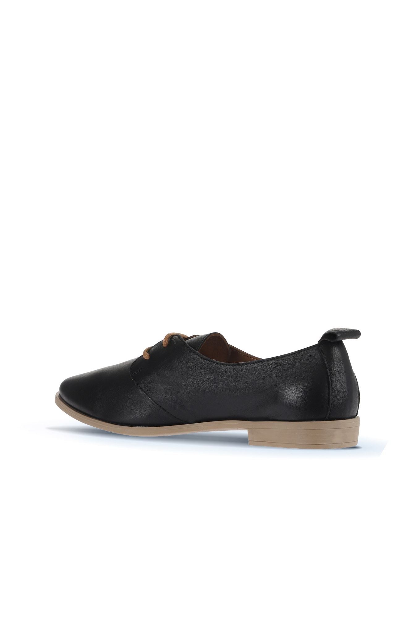 Bueno Women's Leather Ballerina