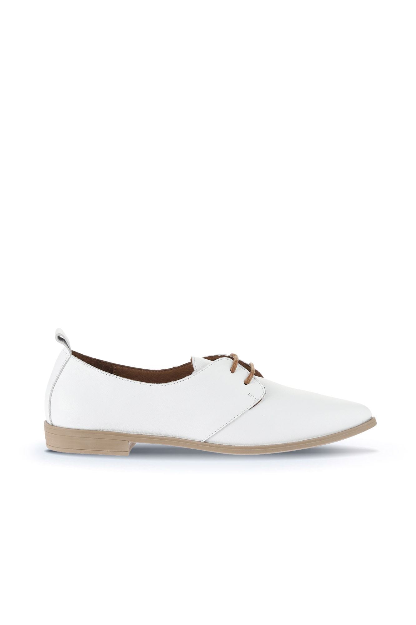 Bueno Women's Leather Ballerina